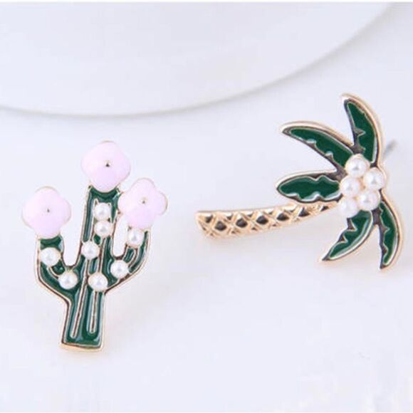 🏝 Betsey Johnson unique mismatched palm tree & cactus earrings 🏝 - Picture 3 of 9